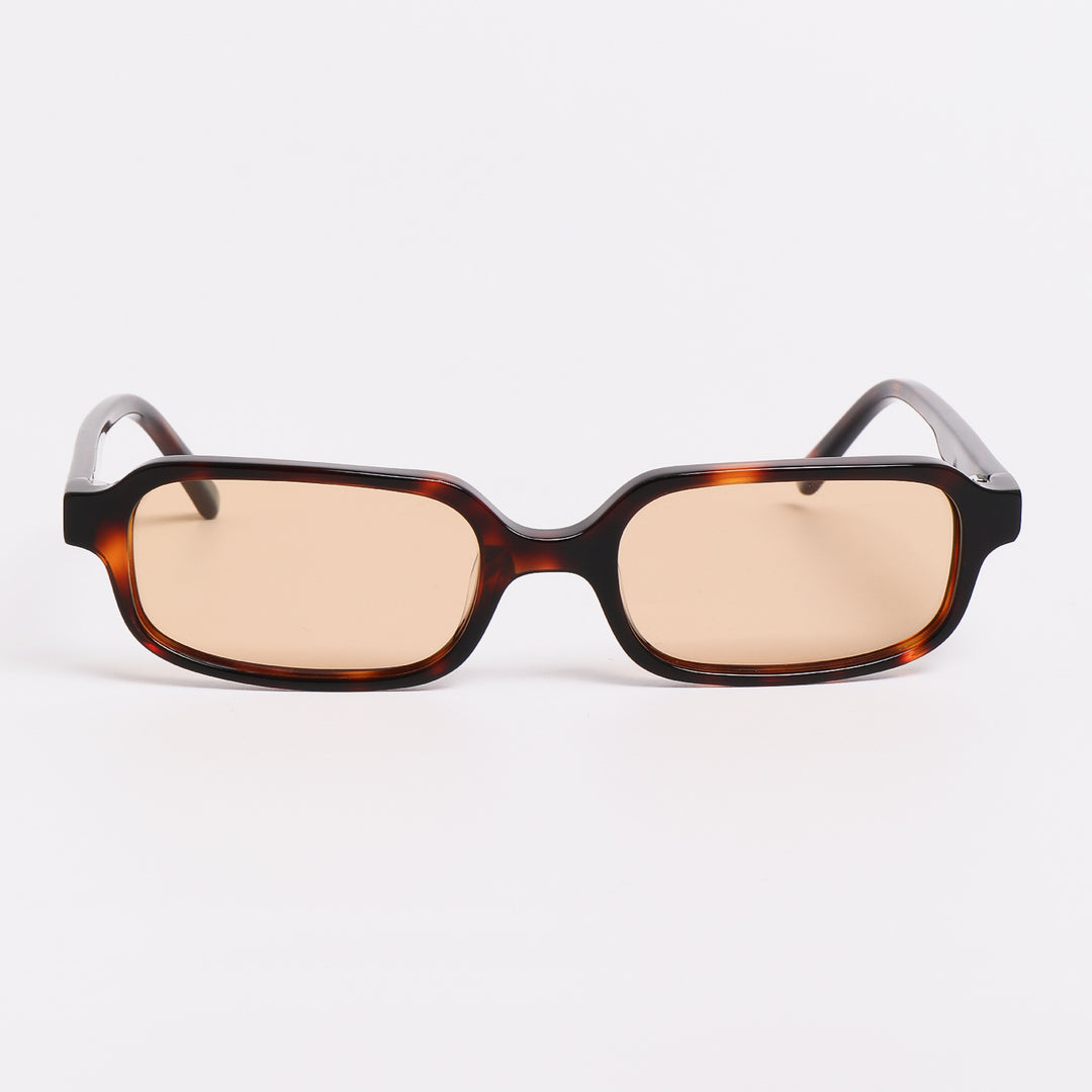 Women's sunglasses in a modern, angular design with advanced UV protection lenses Stornfield