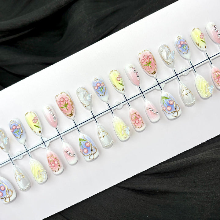 Elegant Polka Dot and Lace Press-On Nail Set