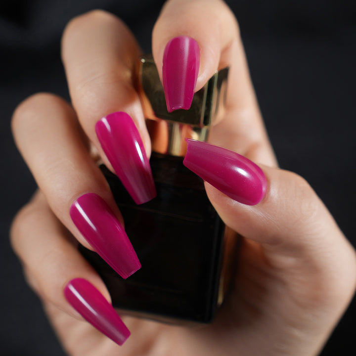 Premium Glossy Press-On Nail Set Stornfield