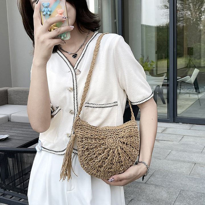Hand-knotted shoulder bag with fringes Stornfield