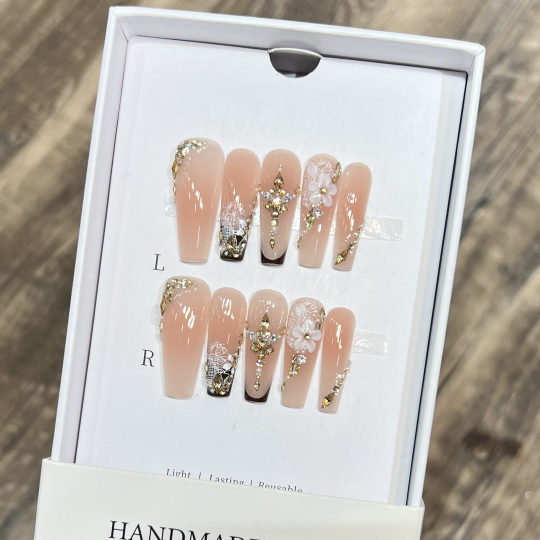 Artistic Reusable Press-On Nail Set with Floral and Gold Accents Stornfield