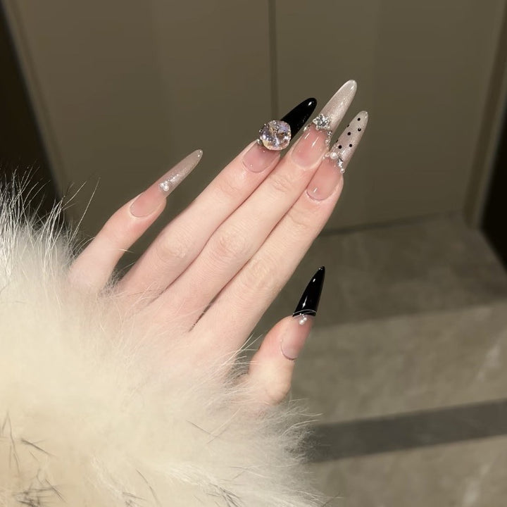 Elegant Stiletto Fake Nails with Sparkling Rhinestone Details Stornfield