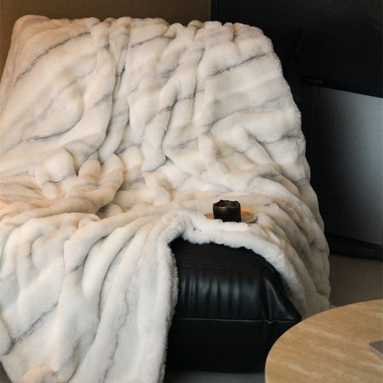 Luxurious faux fur throw blanket with extra soft pile Stornfield
