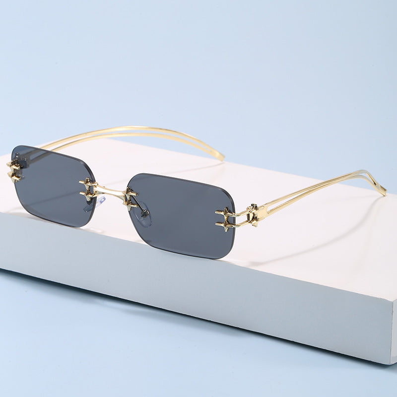 Fashionable metal sunglasses with rectangular frame Stornfield