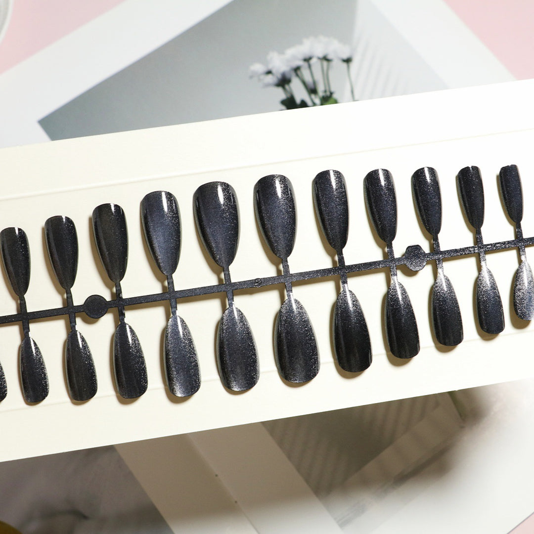 Premium Shimmering Press-On Nail Set Stornfield