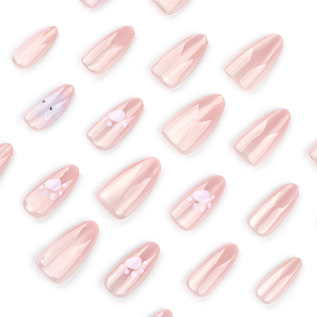 Artificial nail art with animal motifs Stornfield