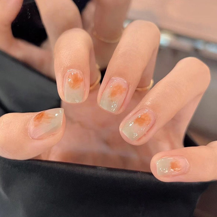 High-gloss artificial nails with rose effect Stornfield