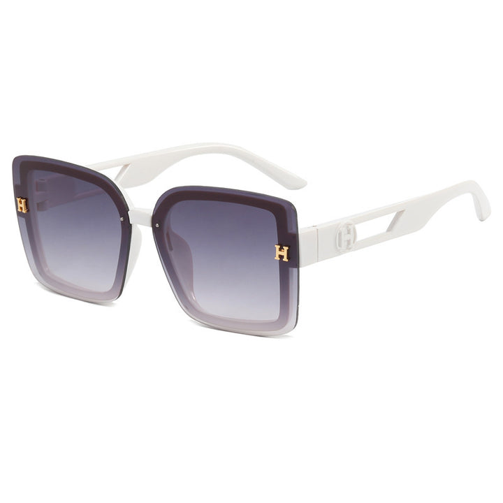 Women modern square sunglasses with elegant design Stornfield