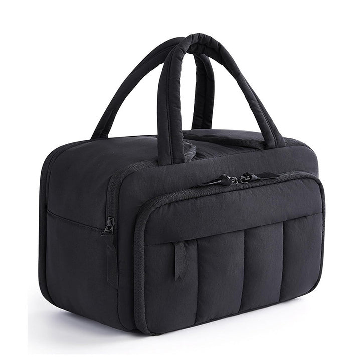 Elegant and Functional Cosmetic Bag Stornfield