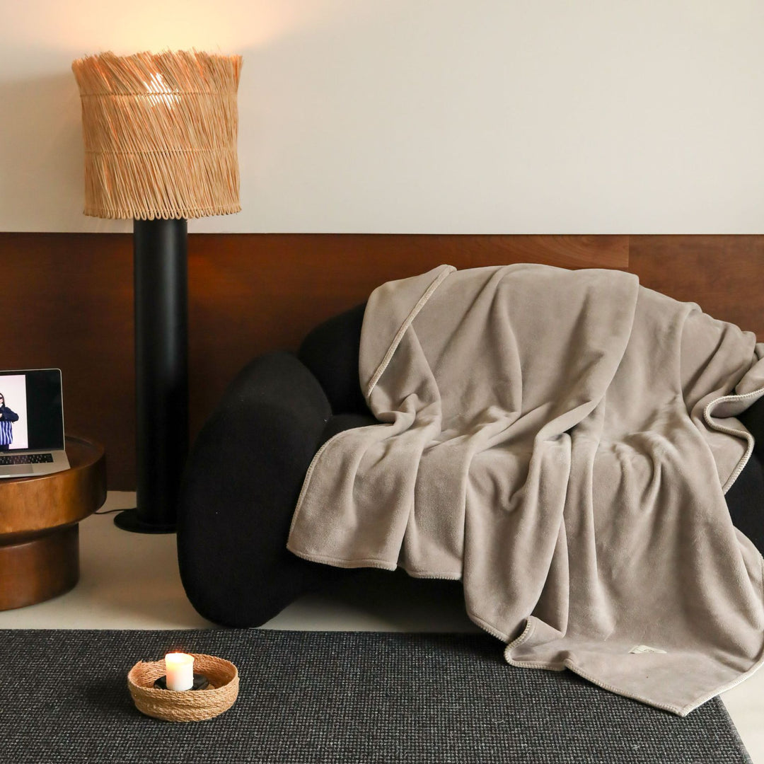Plush Microfiber Velvet Throw Blanket with Satin Stitched Edge