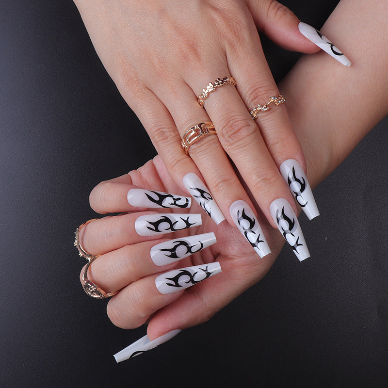 Artistic Flame Design Press-On Nails Stornfield