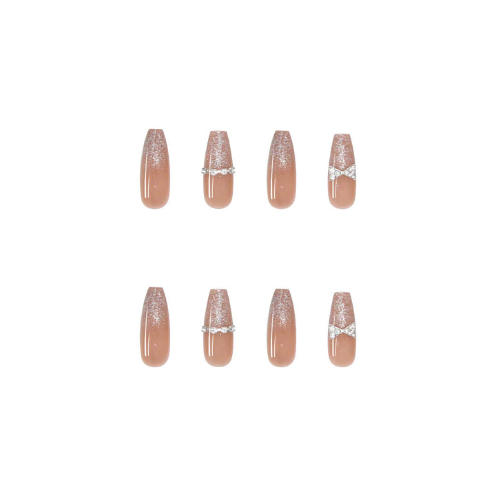 Elegant and sparkling artificial nails Stornfield
