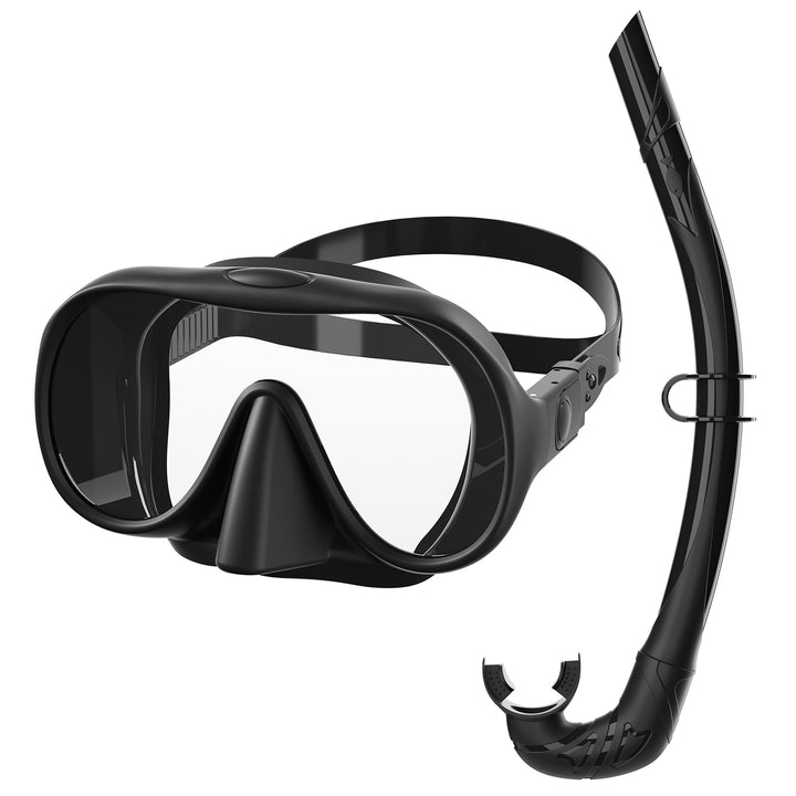 Swimming mask with flexible breathing tube Stornfield