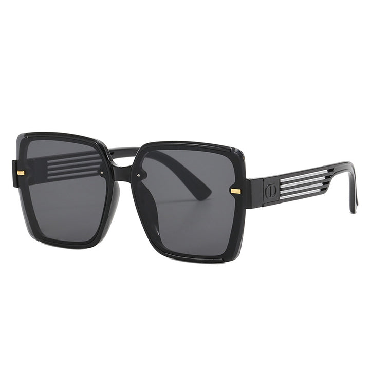 Women's square sunglasses with trendy geometric design Stornfield