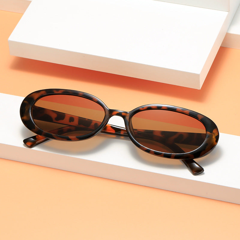 Women's sunglasses in elegant oval design with UV protection Stornfield