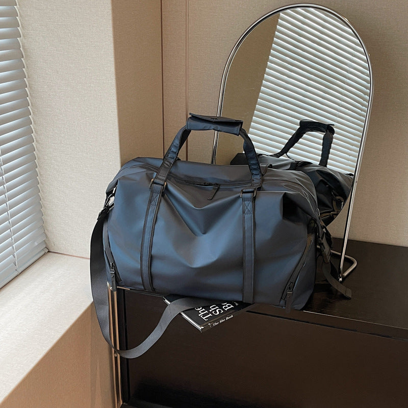 Sporty Travel Bag With Maximum Functionality Stornfield