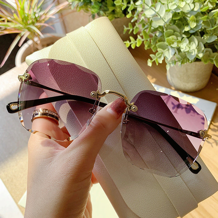 Women's stylish wing sunglasses with high-quality metal frame Stornfield