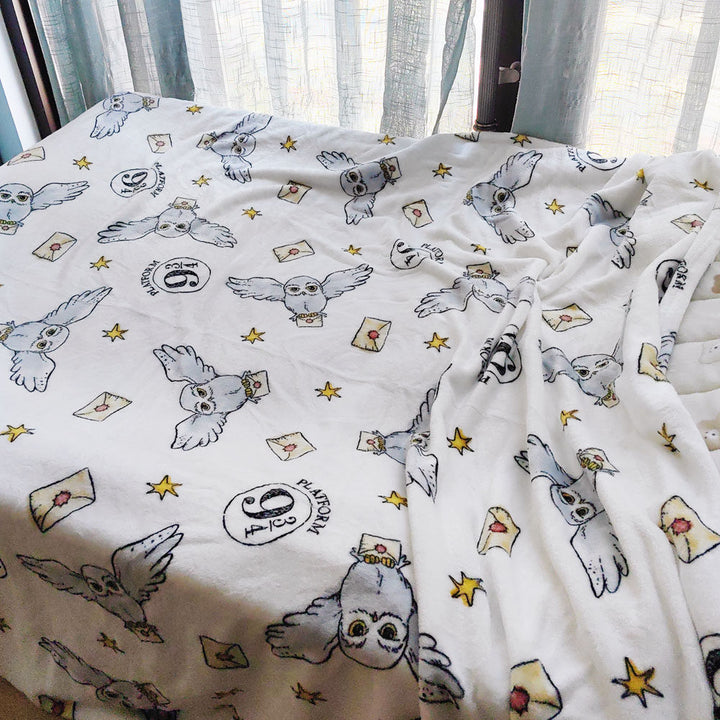 Cozy Owl-Themed Fleece Blanket