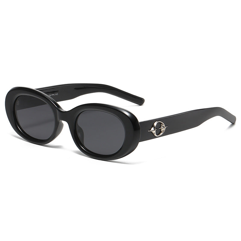 Retro-Inspired Oval Frame Sunglasses Stornfield
