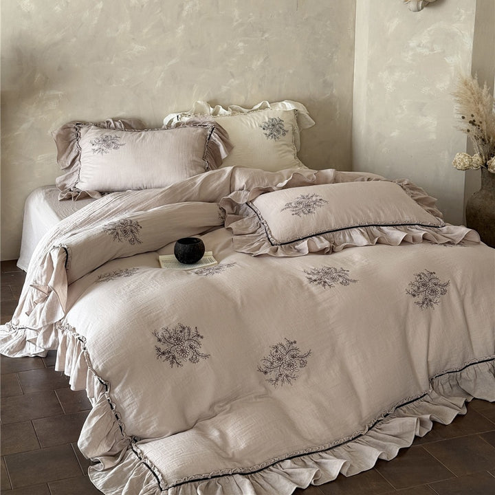 Ruffled Embroidered Linen-Blend Duvet Cover Set with Scalloped Ruffle Hem