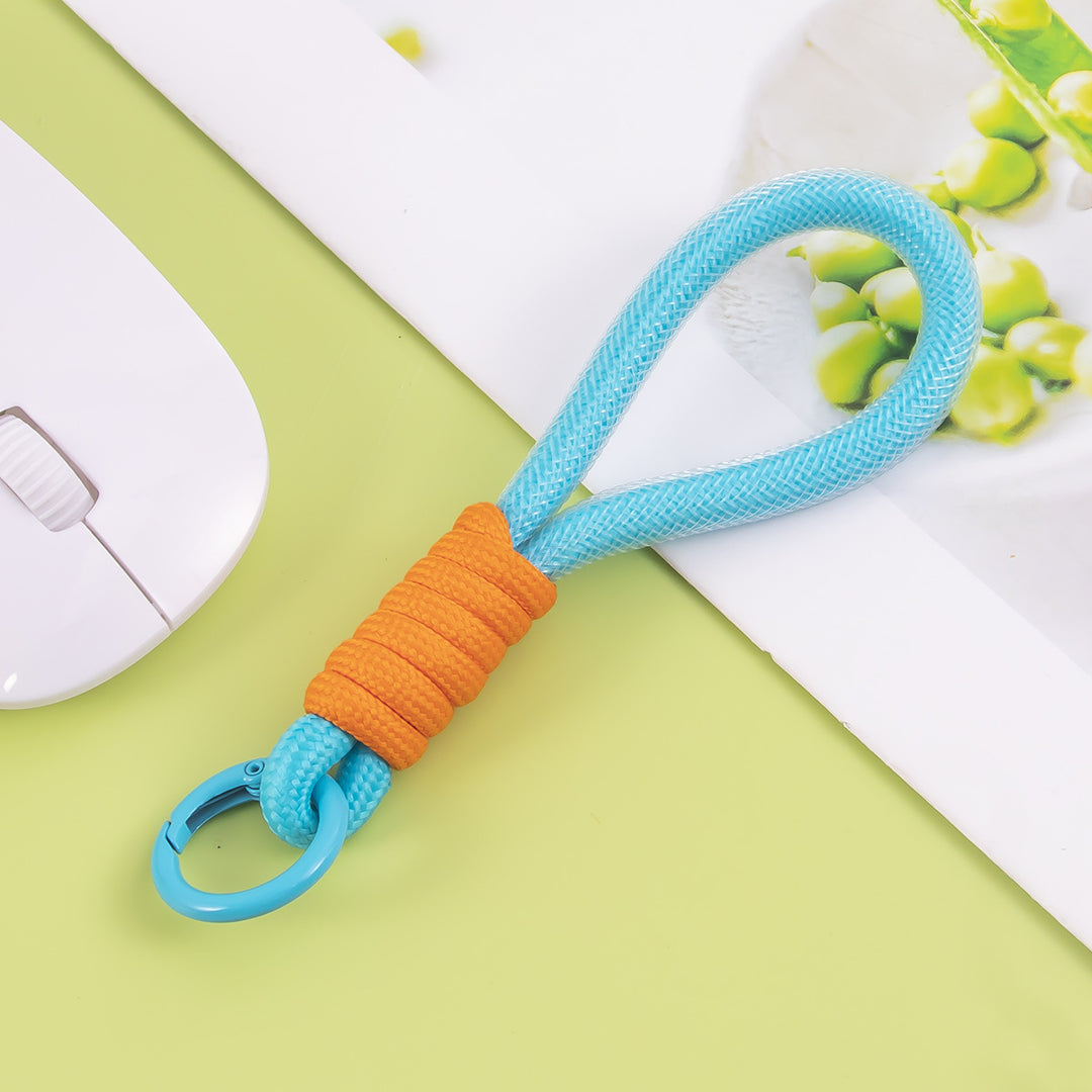 Versatile Paracord Keychain Holder Stornfield