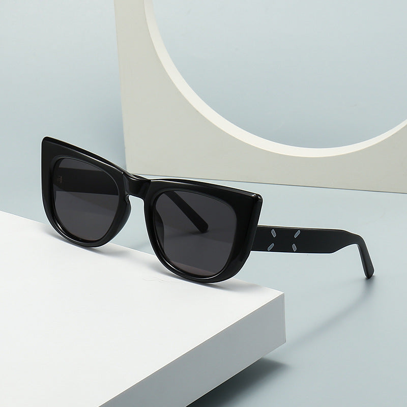 Women modern oversized sunglasses in unique design Stornfield