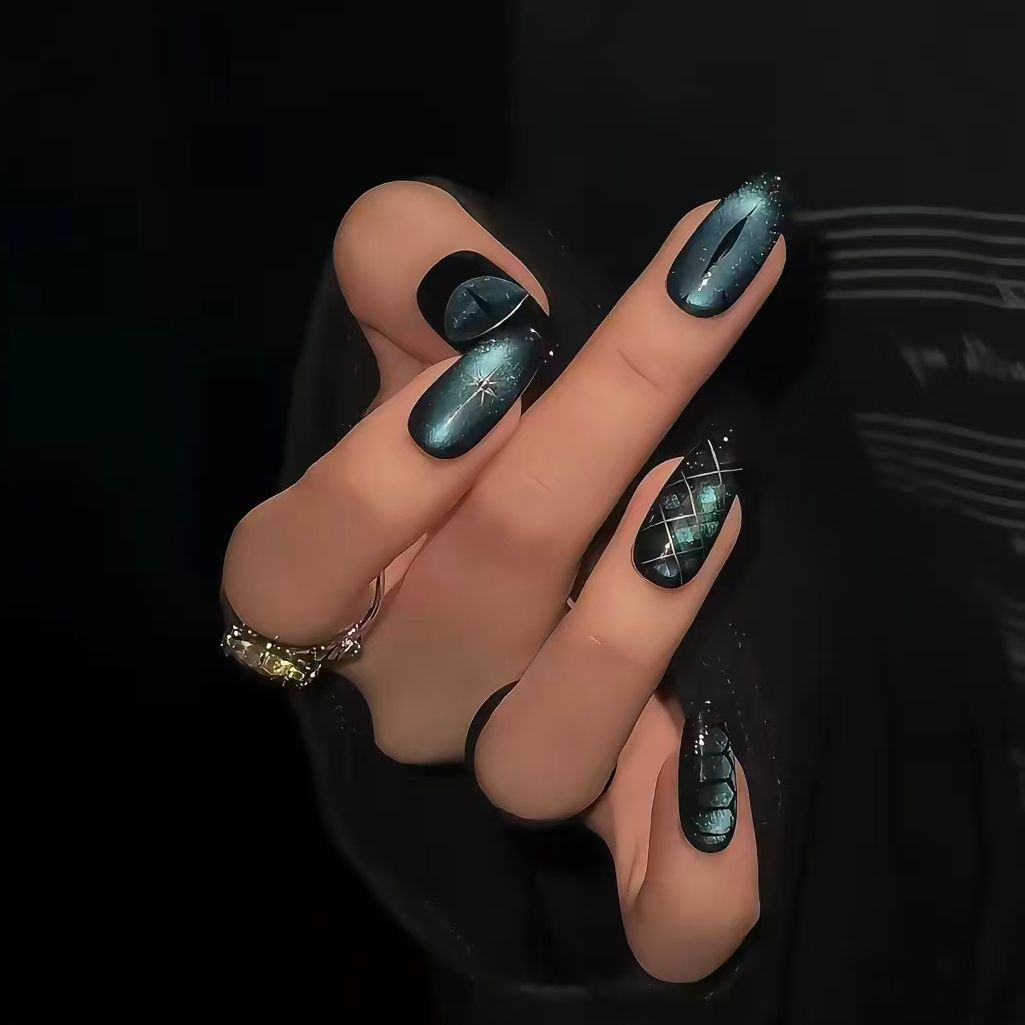 Decorative Nail Art Stornfield