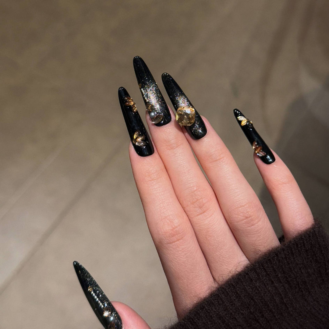 Premium Glittering Stiletto Press-On Nail Set Stornfield