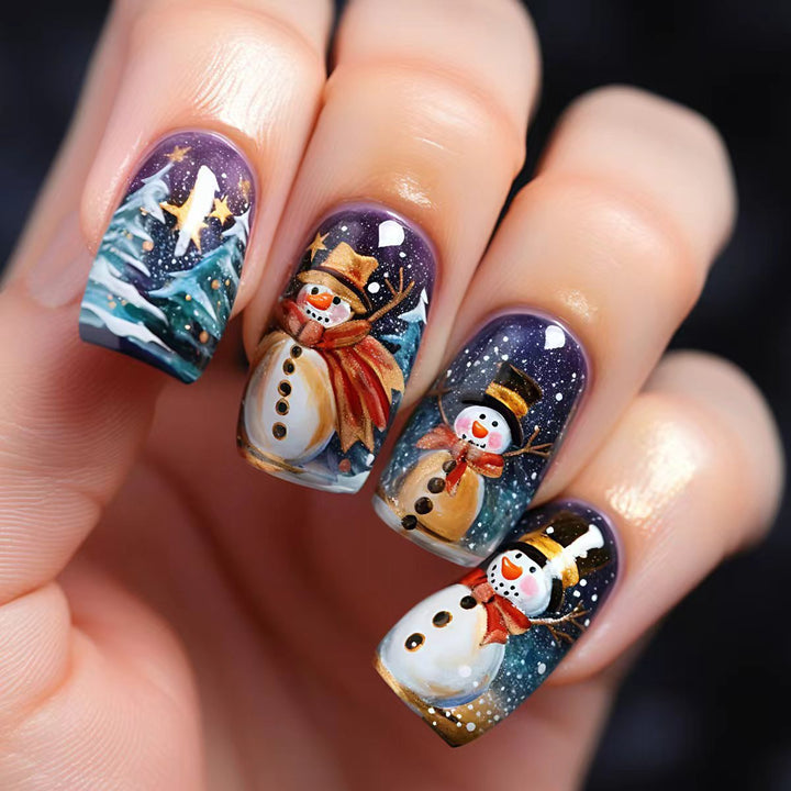 Artificial nails with cheerful snowman design Stornfield