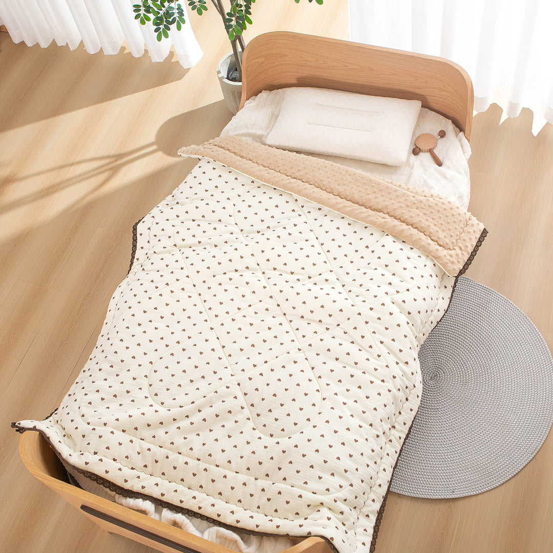 Women’s bedspread with high-quality floral design Stornfield