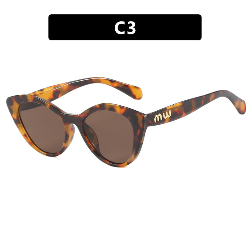 Women elegant Cat-Eye sunglasses with luxurious high-quality frame Stornfield