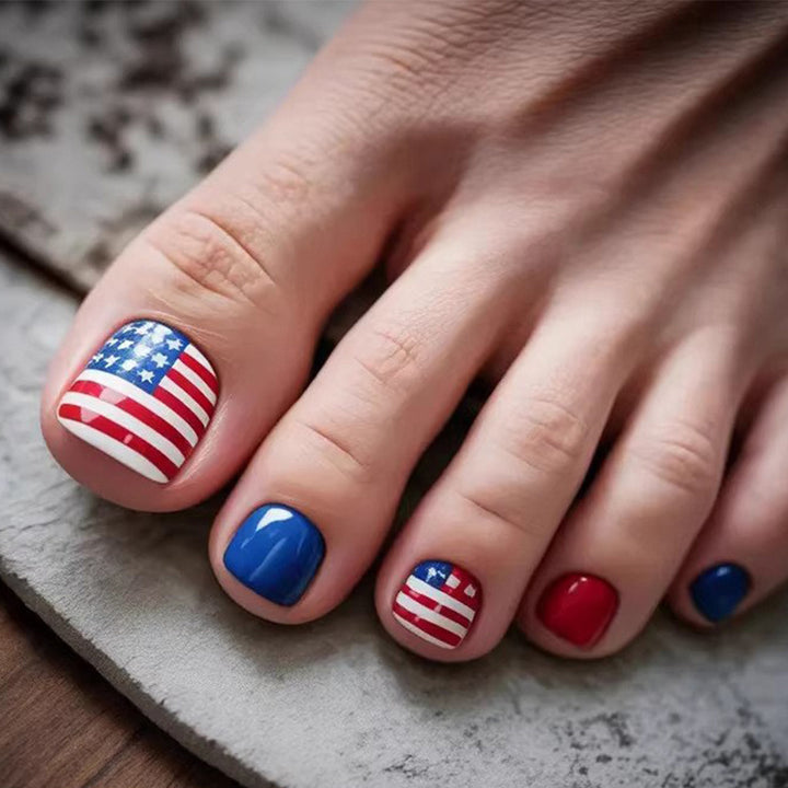 Elegant toenail art Stornfield