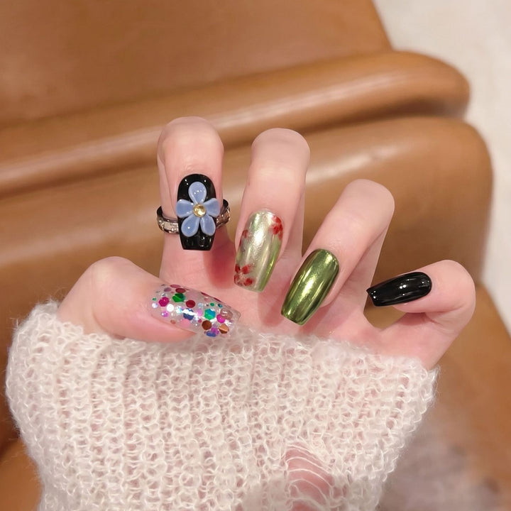 Artistic Floral-Inspired Press-On Nail Set Stornfield