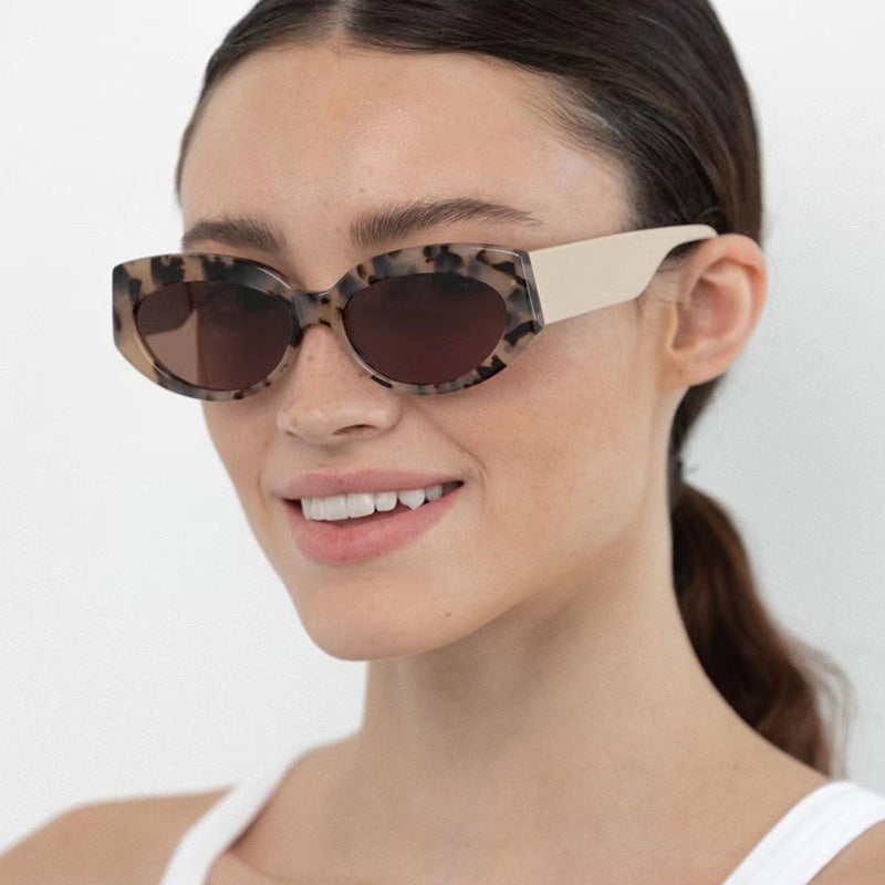 Women Cat-Eye Sunglasses in stylish plastic design Stornfield