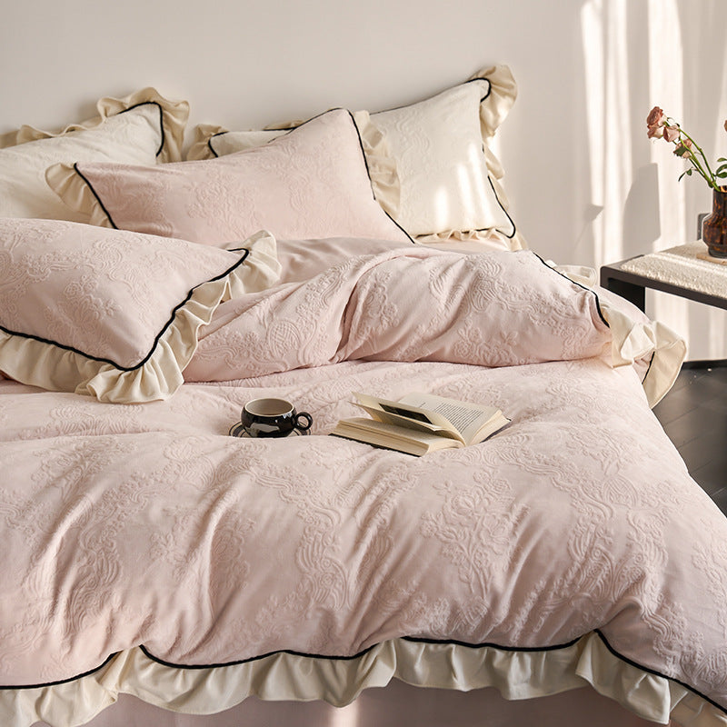 Elegant Damask Jacquard Embossed Ruffled Duvet Cover Set with Contrast Piped Edge & Decorative Shams