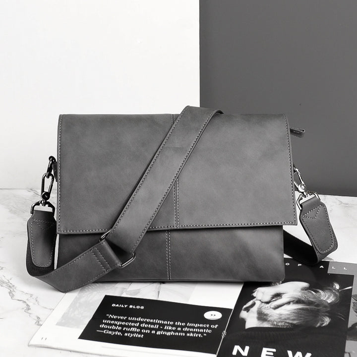 Elegant Clutch in Modern Design Stornfield