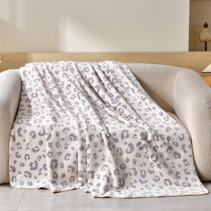 Luxury Leopard-Print Fleece Throw Blanket Stornfield