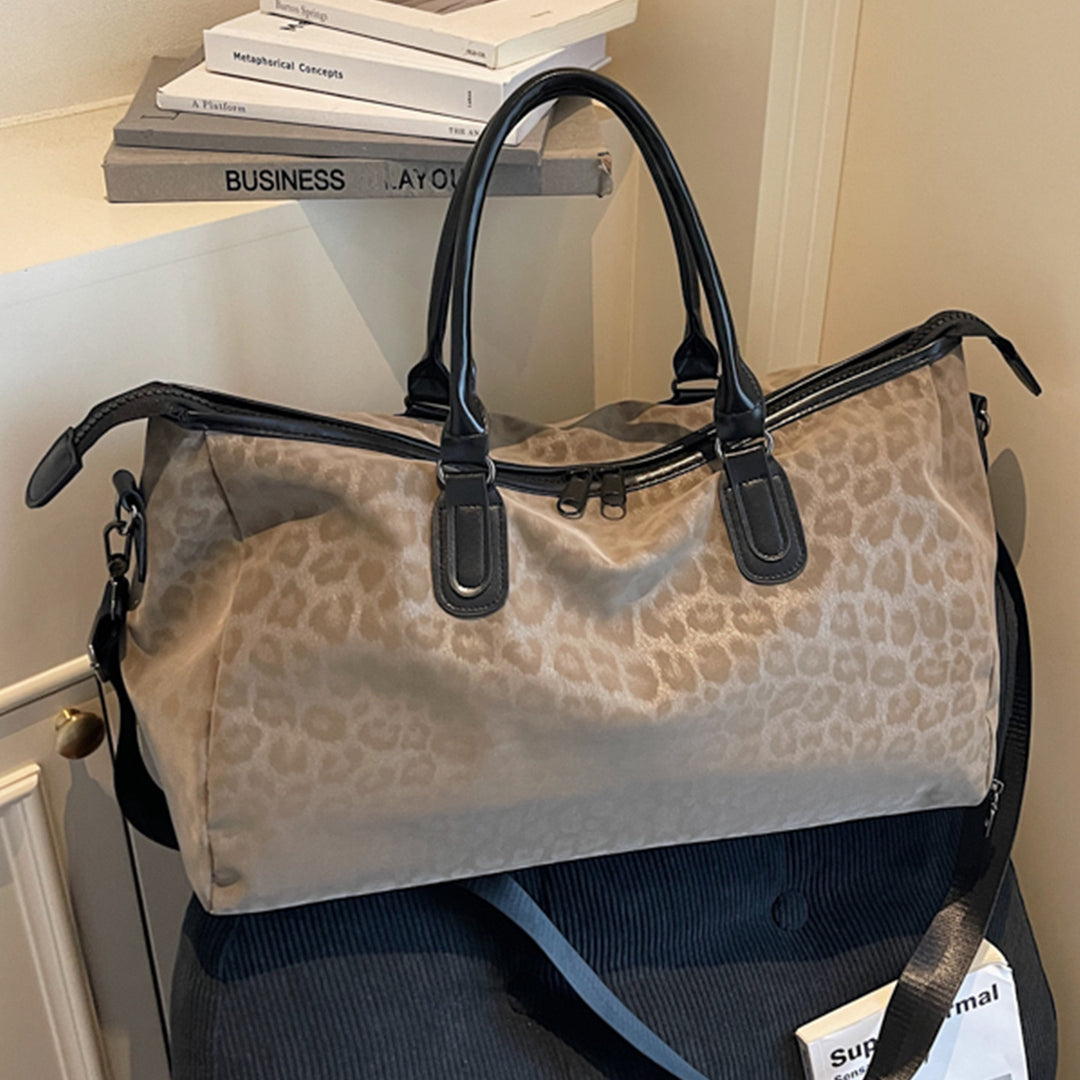 Elegant Travel Bag with Innovative Leopard Print Stornfield