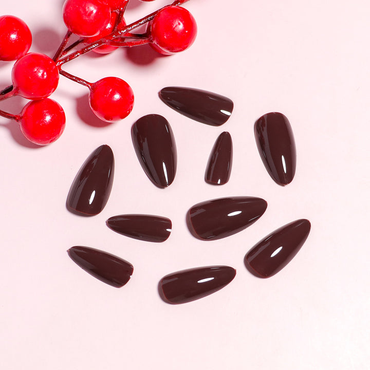 Elegant Almond-Shaped Press-On Nails Set Stornfield