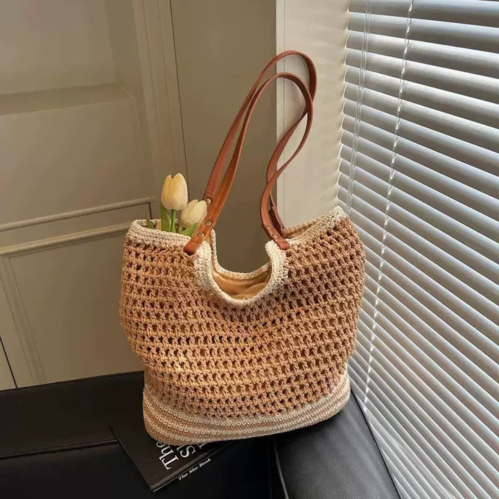 Handwoven beach bag with fine mesh structure Stornfield