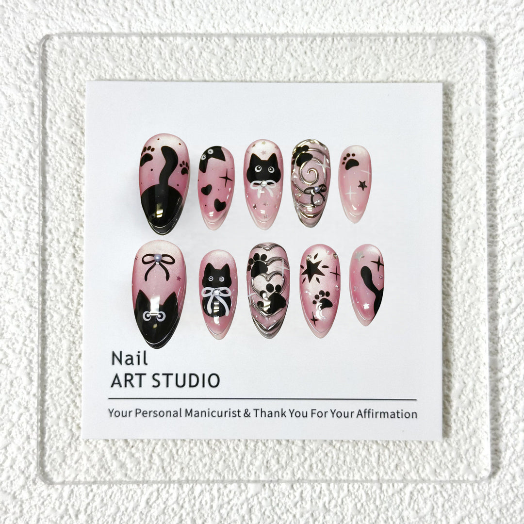 Nail art set with cat pattern Stornfield
