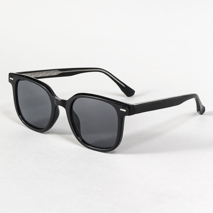 Women’s fashionable sunglasses with distinctive rectangular frame and UV protection Stornfield