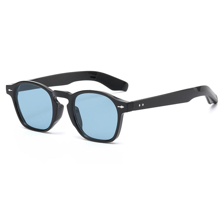 Women rebellious retro-inspired sunglasses Stornfield