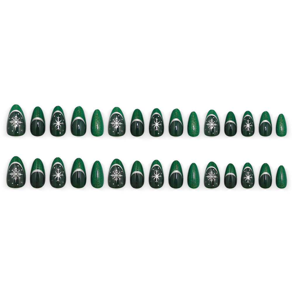 Glamorous artificial nails with intricate Christmas design Stornfield
