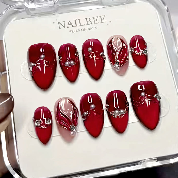 Decorative Press-On Nail Art Set with Pearl Accents Stornfield