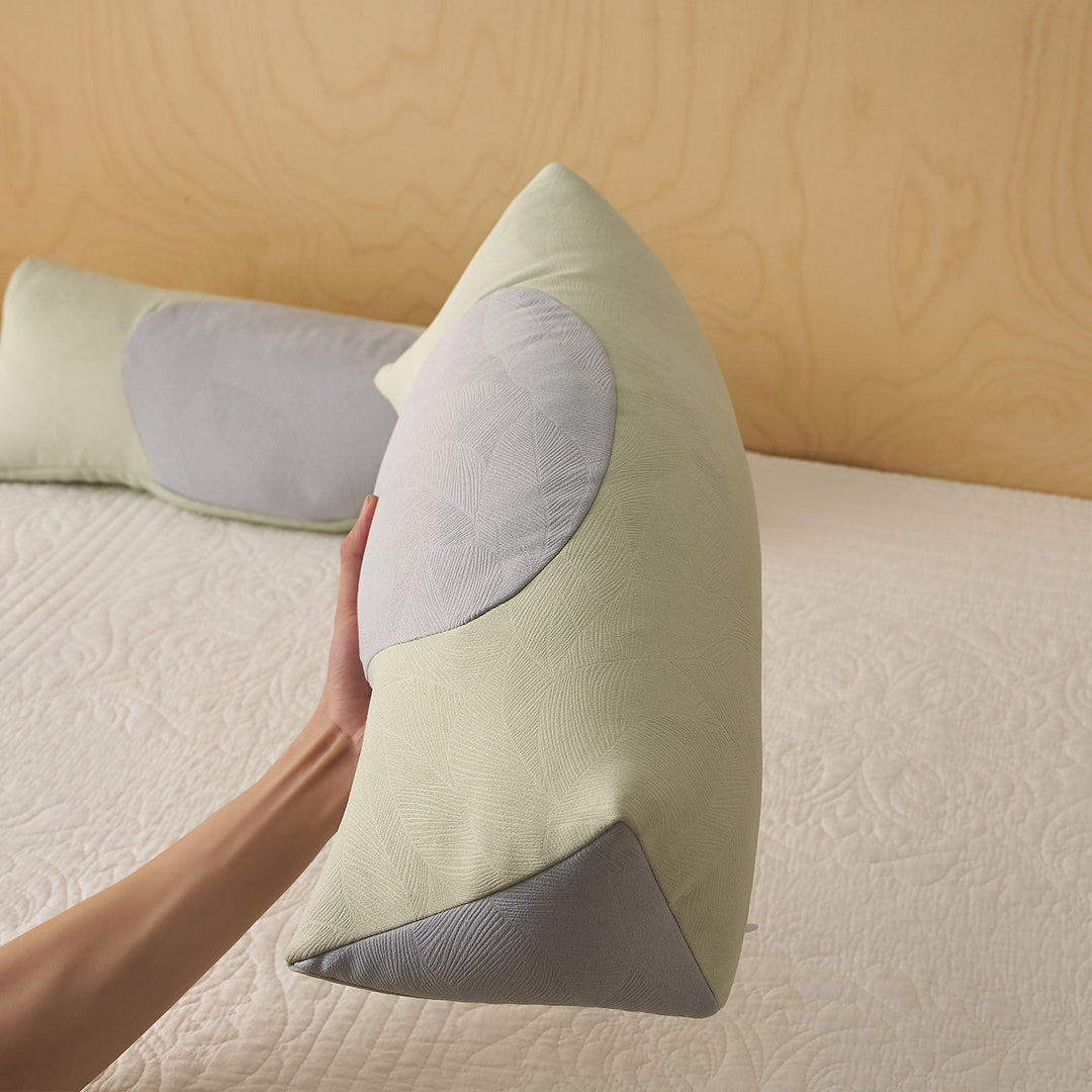 Ergonomic Relax Cushion with Innovative Contour Stornfield