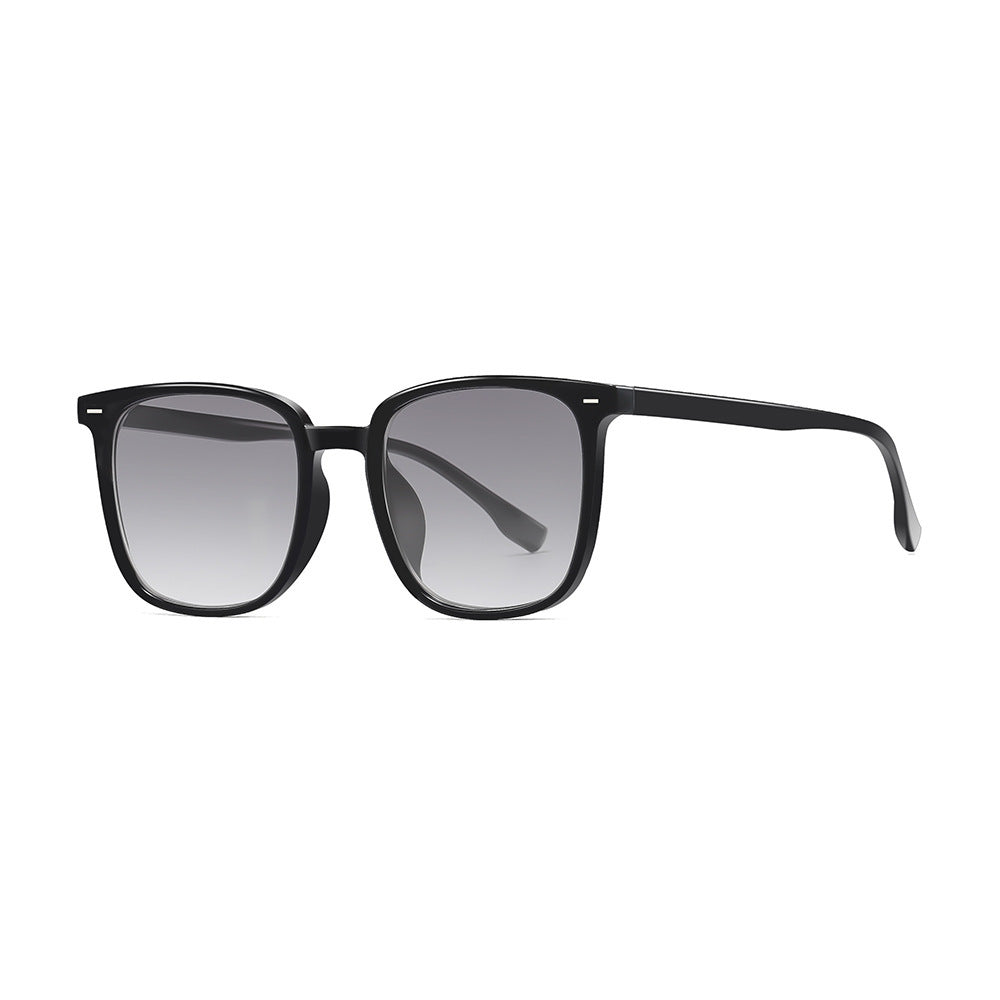 Women's sunglasses in a modern square style with special UV protection lenses Stornfield