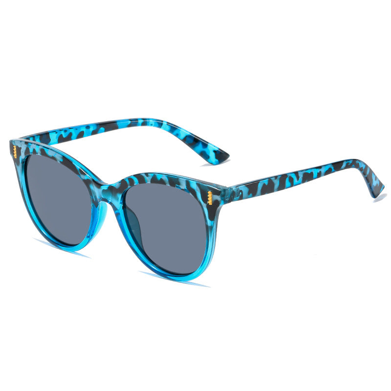 Women's fashionable cat-eye sunglasses with striking design Stornfield