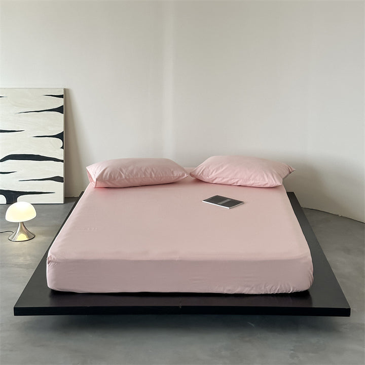 Fine jersey fitted sheet set with extra-elastic around rubber and smooth finish