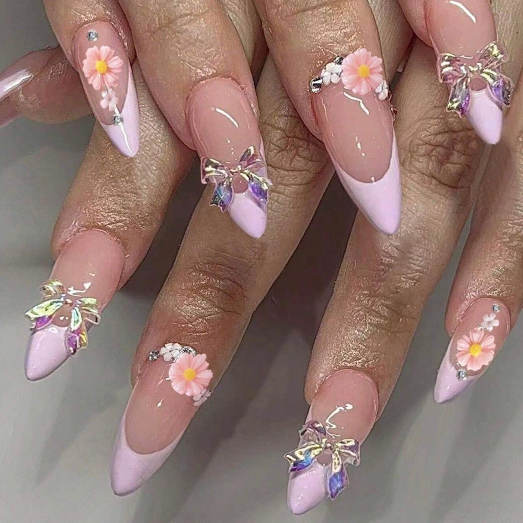 Nail art set with elegant 3D flower and glitter decorations Stornfield